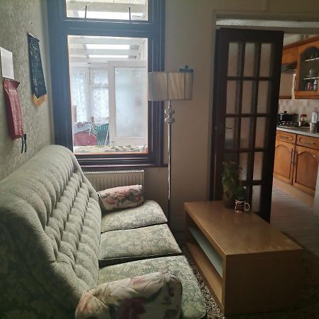 Double Room Available- London Seven Kings Seven Kings Train Station Ilford Eksteriør billede
